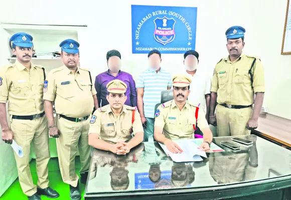 కిడ్నాప్‌, చోరీ కేసులో నిందితుల అరెస్టు 