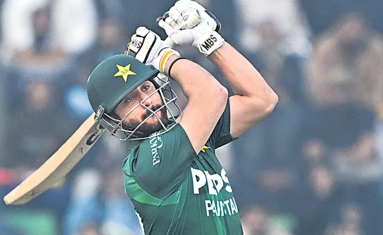 Australia lose in the second T20I as well