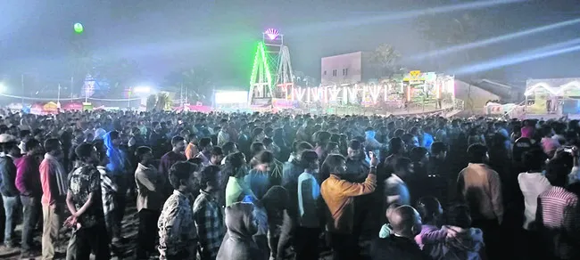 పూడిమడక ... భక్తజన సంద్రం 