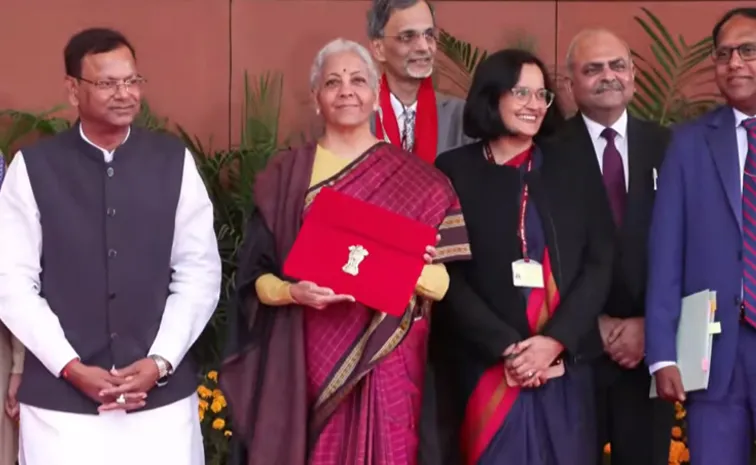 Budget 2026 Nirmala Sitharaman wore Kanjeevaram silk saree check Details