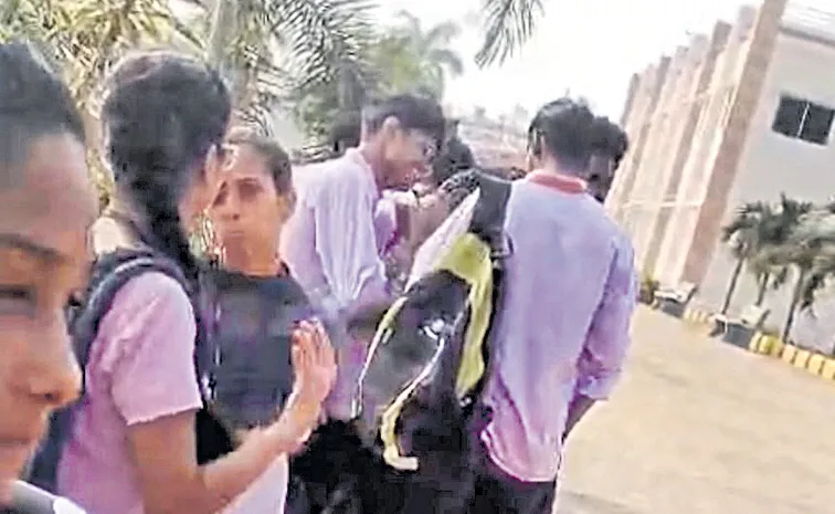 College management issues order to students pay the fees