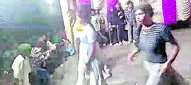 దారి తప్పుతున్న గురువులు