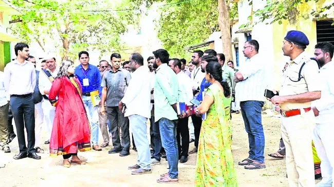 ఎన్నికల సిబ్బందికి సౌకర్యాలు కల్పించాలి 