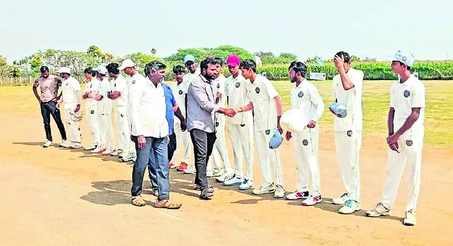 అండర్‌–19 క్రికెట్‌ పోటీలు ప్రారంభం