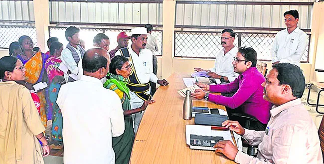 ప్రజావాణి దరఖాస్తులు పరిష్కరించాలి