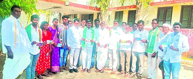 టైగర్‌జోన్‌ అడ్డంకులు తొలగించాలి