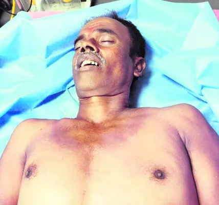 ఆటో బోల్తా: వ్యక్తి మృతి