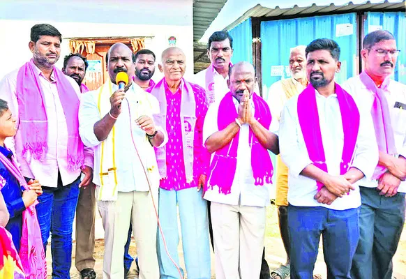 బీఆర్‌ఎస్‌ అభ్యర్థులకు మద్దతు ఇవ్వాలి