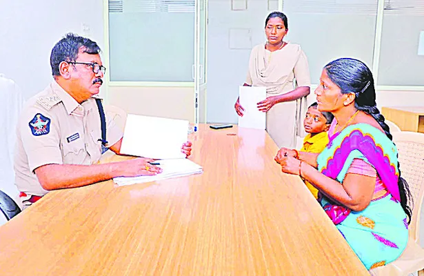 భూ వివాదాలపై అధిక ఫిర్యాదులు