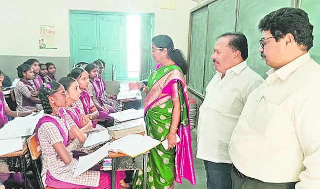 కథ చెప్పి.. స్ఫూర్తి నింపి