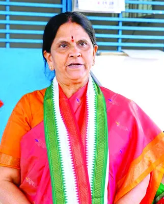 మేయర్‌ రేసులో ఉత్తమ ఉపాధ్యాయురాలు 