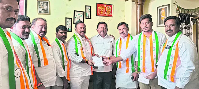 పరిగిని ఆదర్శంగా తీర్చిదిద్దుతాం