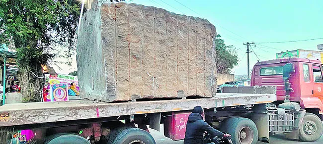 దందా ఖనిజం! 