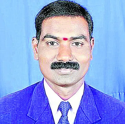 పాముకాటుతో వ్యక్తి మృతి