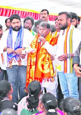 కాంగ్రెస్‌తోనే అభివృద్ధి సాధ్యం