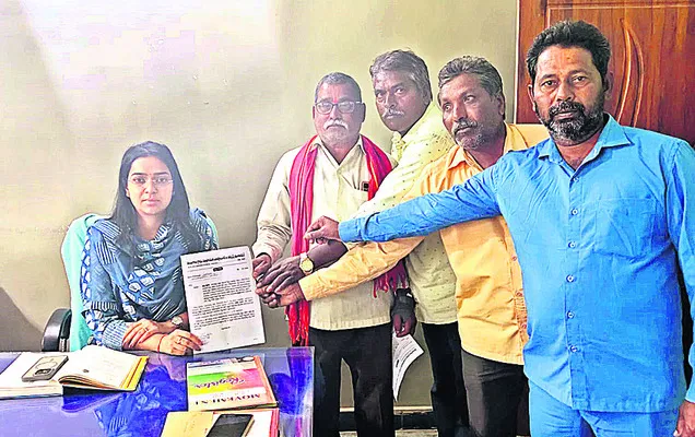 ఉపాధిహామీ పథకాన్ని కొనసాగించాలి 
