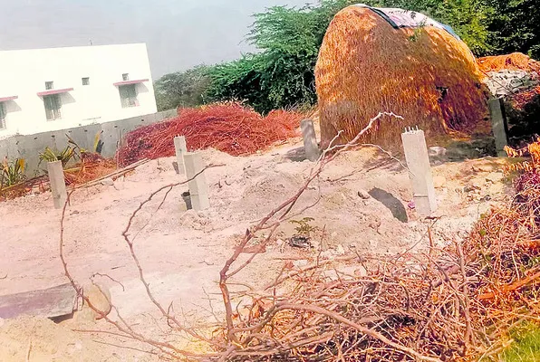 అంగన్‌వాడీ స్థలం కబ్జా