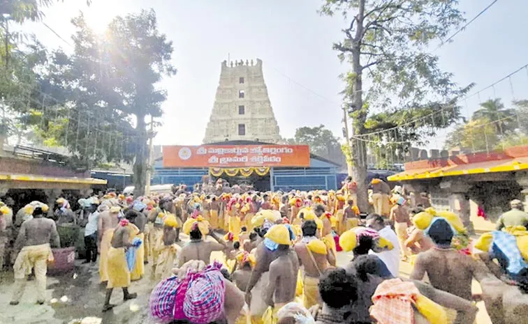 Chandrababu govt failed to conduct Mahashivaratri Brahmotsavams in Srisailam