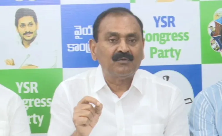 ‘కొంతమంది స్వాములను చంద్రబాబు భయపెట్టి లేఖలు రాయిస్తున్నారు’