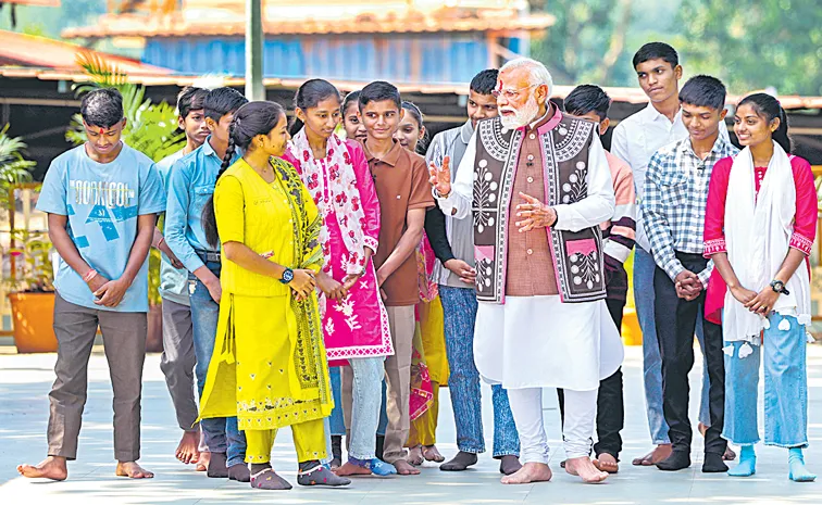 PM Narendra Modi Interacts With Students, Advises Responsible AI Usage
