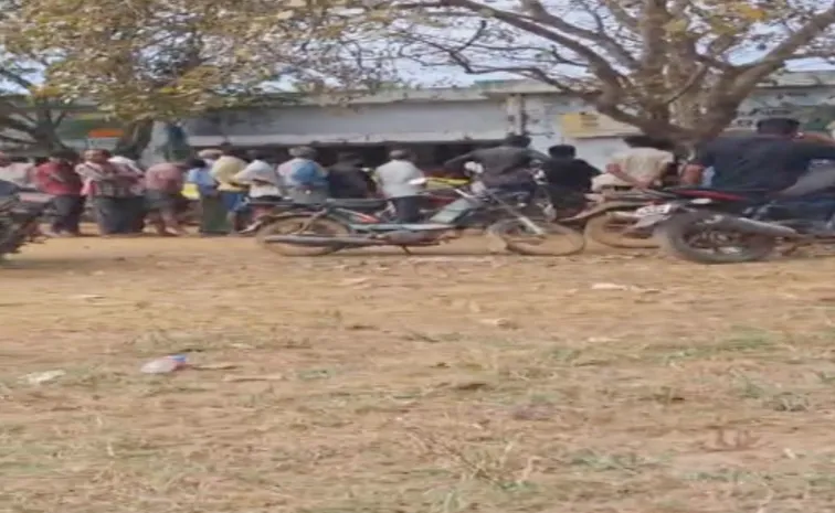 కృష్ణా జిల్లాలో రెచ్చిపోతున్న రైతు బజార్ మాఫియా