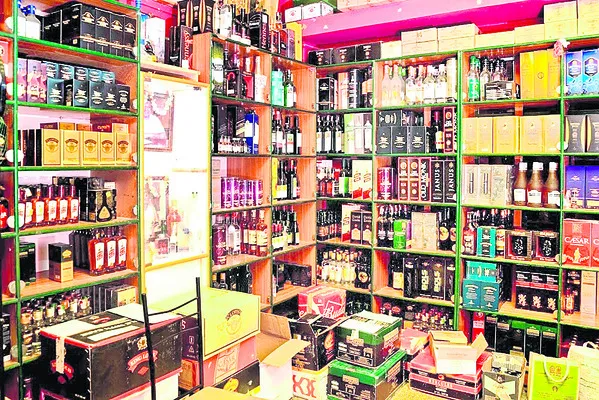 పుదుచ్చేరిలో లవర్స్‌ డే పేరిట ఆఫర్లు 