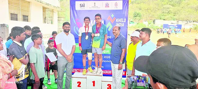 జిల్లాకు మంచి పేరు తేవాలి