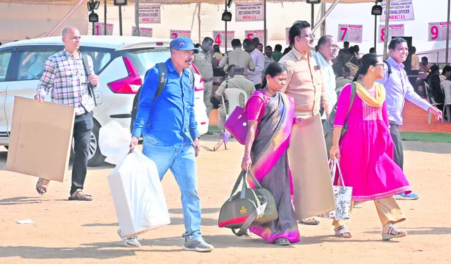 488 పోలింగ్‌ కేంద్రాలు.. 3.48 లక్షల ఓటర్లు 