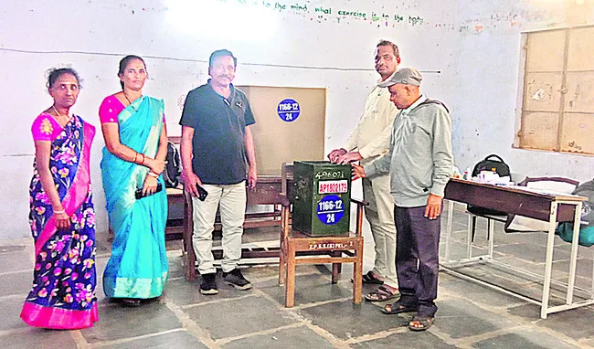 మున్సిపల్‌ ఎన్నికల సమరం నేడే