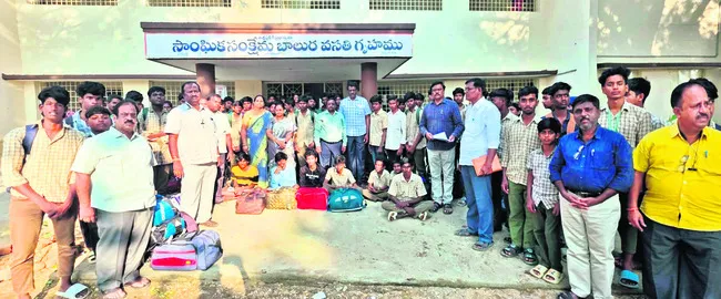 వందశాతం ఉత్తీర్ణతే లక్ష్యం 