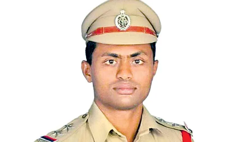 ఏసీబీ వలలో మాదాపూర్‌ ఎస్‌ఐ 