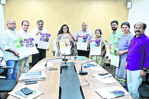 అభివృద్ధి పనులువేగవంతం చేయండి