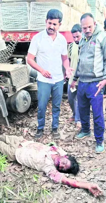 లారీ ఢీకొని వ్యక్తి మృతి 