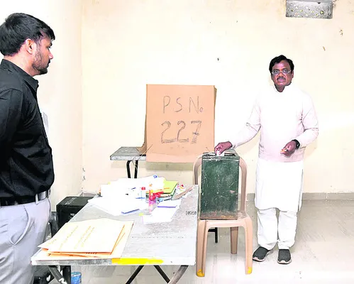 ప్రజాపాలనలో పారదర్శకంగా ఎన్నికలు