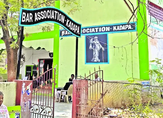 బార్‌ బరి.. గెలుపెవరిదోమరి !