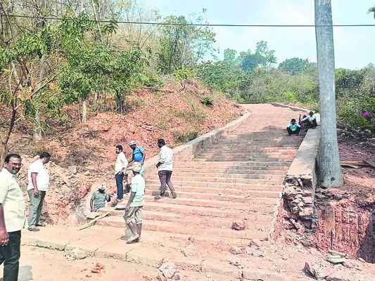 ‘ఆర్చి’ నిర్మాణం ప్రారంభం