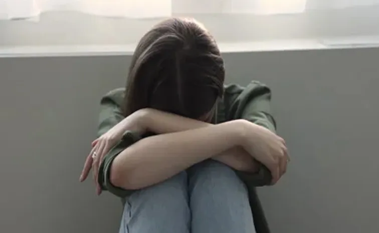 నా కూతురిని కాపాడండి