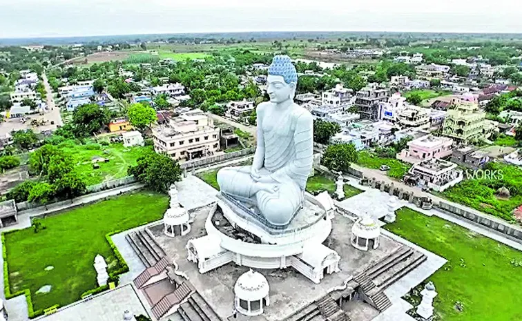 రాజధాని నిర్మాణ పనుల్లో నిబం‘ధన’ల లూటీ  