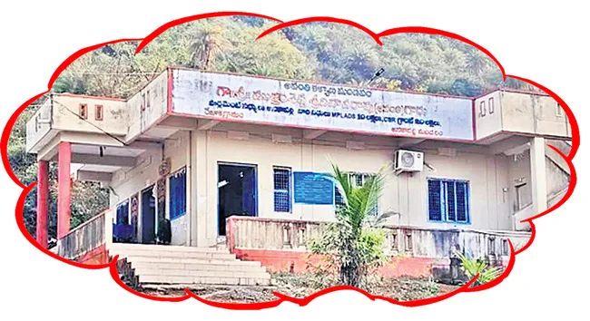 డెడ్‌లైన్‌ దాటితే సస్పెన్షన్‌! 