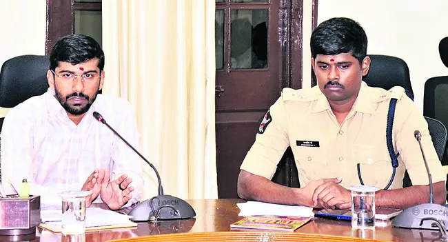 ఆలయాల వద్ద  పకడ్బందీ ఏర్పాట్లు 