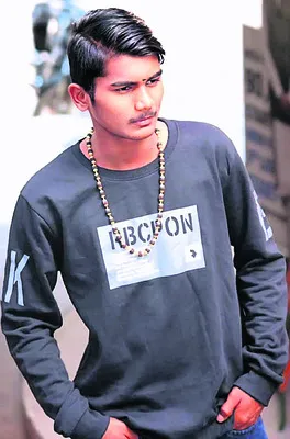 కూలీ పనికి వచ్చి తిరిగిరాని లోకాలకు...