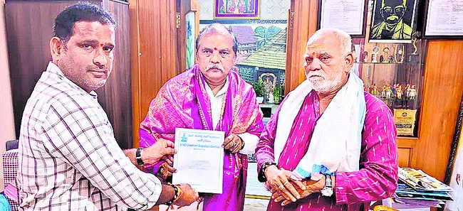 వేయిస్తంభాల ఆలయాన్ని యునెస్కోలో చేర్చాలి