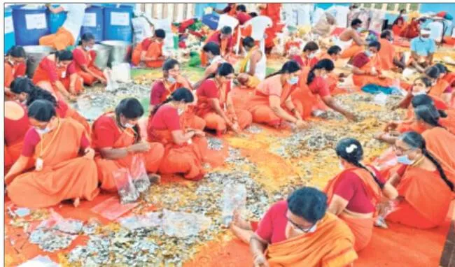 ‘మేడారం’ ఆదాయం రూ.13,51,76,275