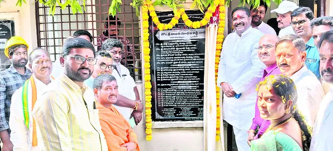 సబ్‌స్టేషన్‌ ఏర్పాటుతో రైతుల జీవితాల్లో వెలుగులు