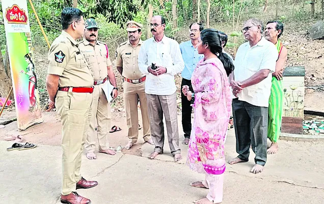 అడ్డాపుశీల ఆలయంలో భద్రతా ఏర్పాట్ల పరిశీలన