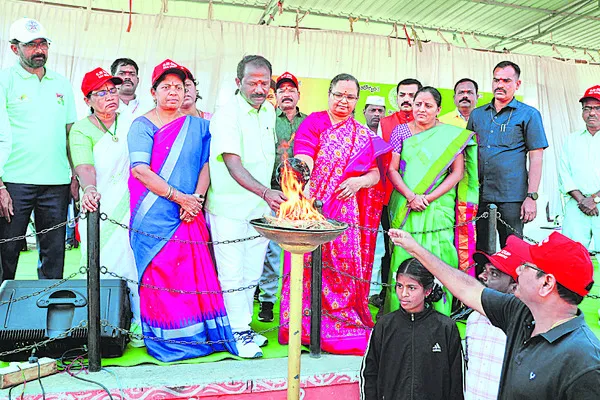 చదువుతోపాటు క్రీడలూ ముఖ్యమే 