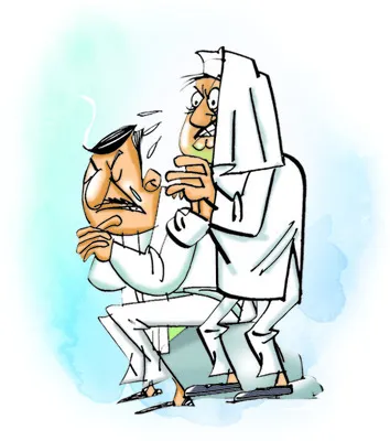 ● అభ్యర్థుల నివాసాల్లో సందడి
