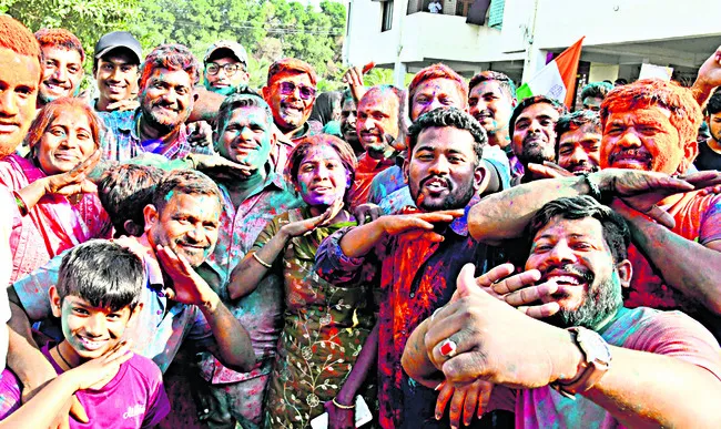 నేనంటే.. నేనే!