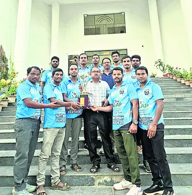 రాష్ట్రస్థాయి టీచర్ల క్రికెట్‌లో.. ‘మన్యం పాంథర్స్‌’కు 