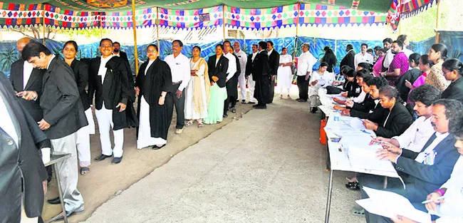 బార్‌ కౌన్సిల్‌ ఎన్నికలు ప్రశాంతం